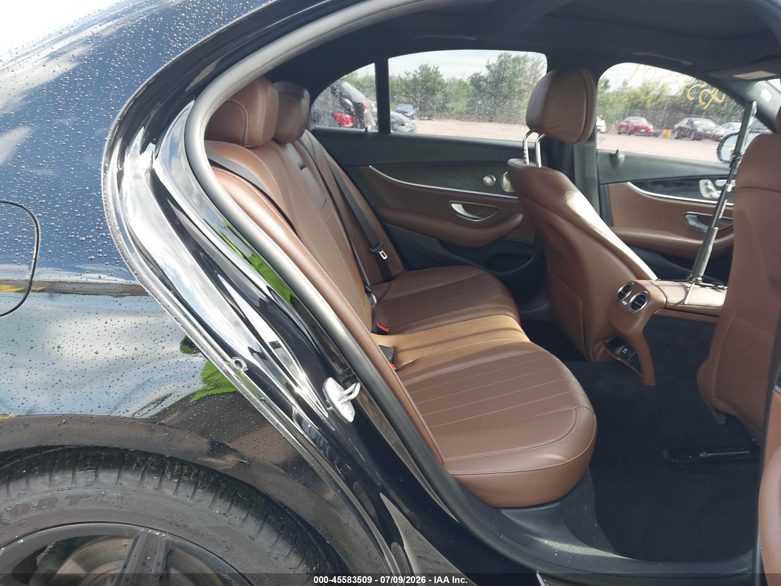 2017 MERCEDES-BENZ E 300 E300-4M
