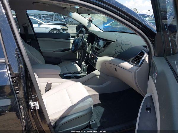 2016 HYUNDAI TUCSON SPORT