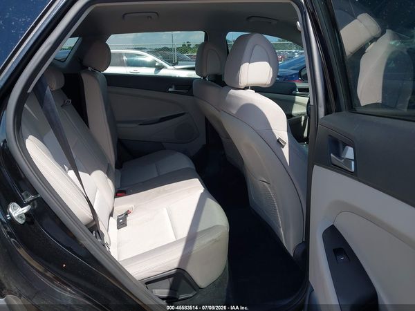 2016 HYUNDAI TUCSON SPORT