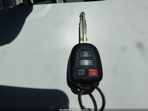 2016 TOYOTA RAV4 XLE