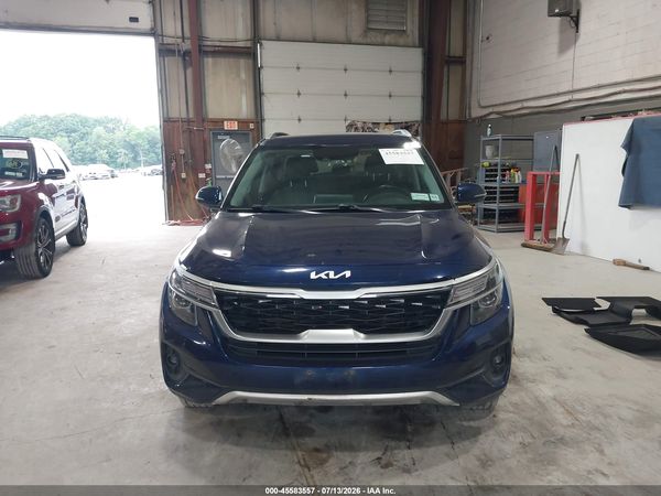 2022 KIA SELTOS EX