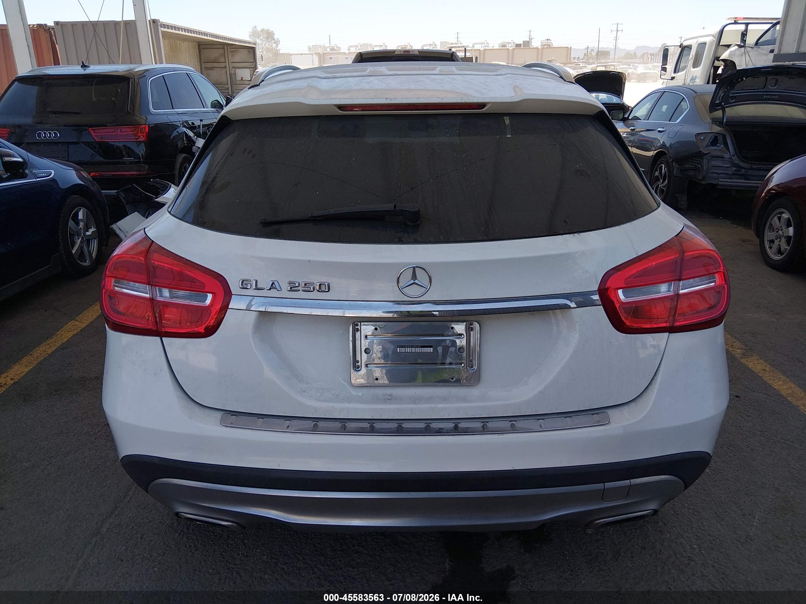 2015 MERCEDES-BENZ GLA 250 GLA250