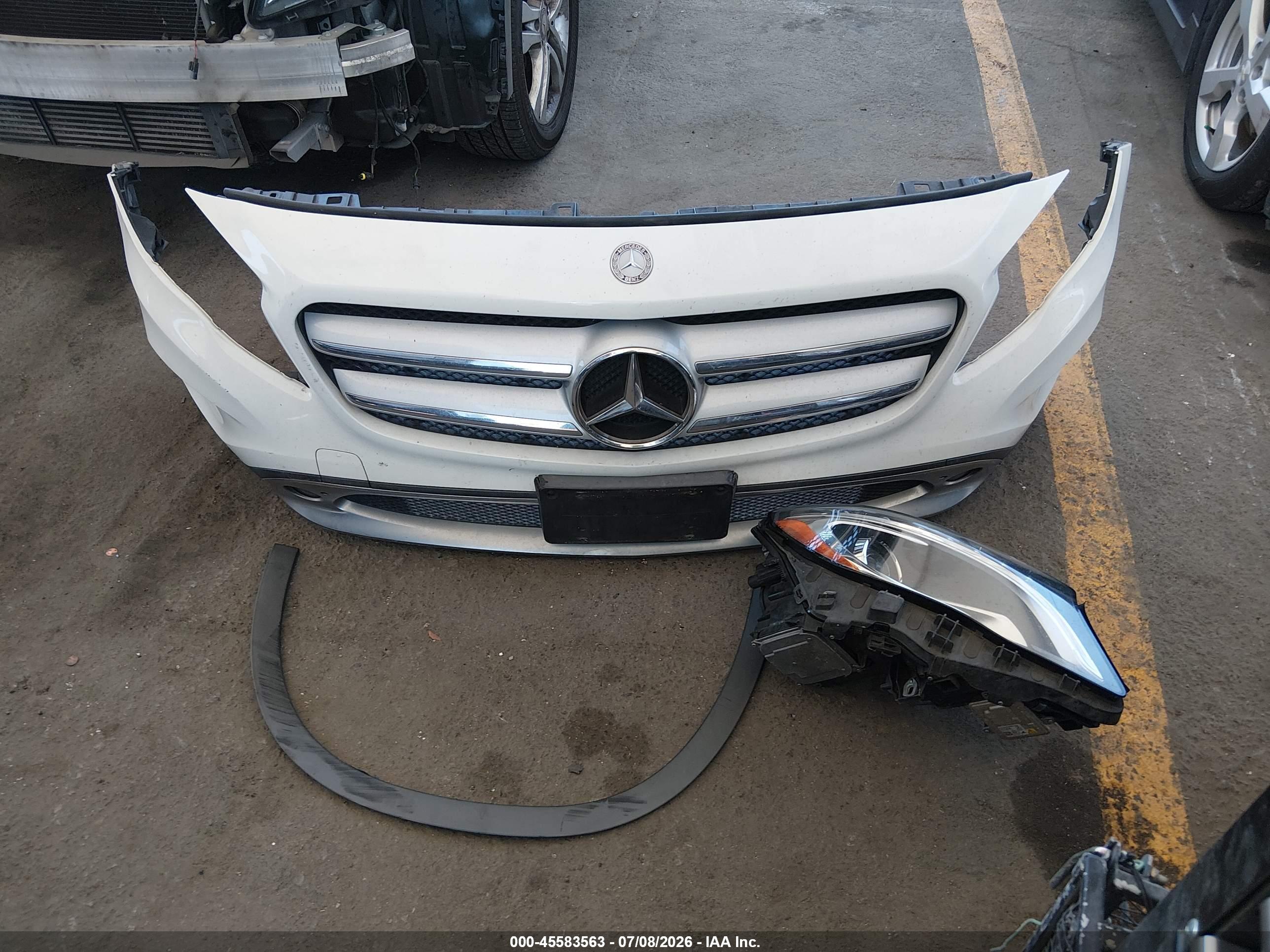 2015 MERCEDES-BENZ GLA 250 GLA250