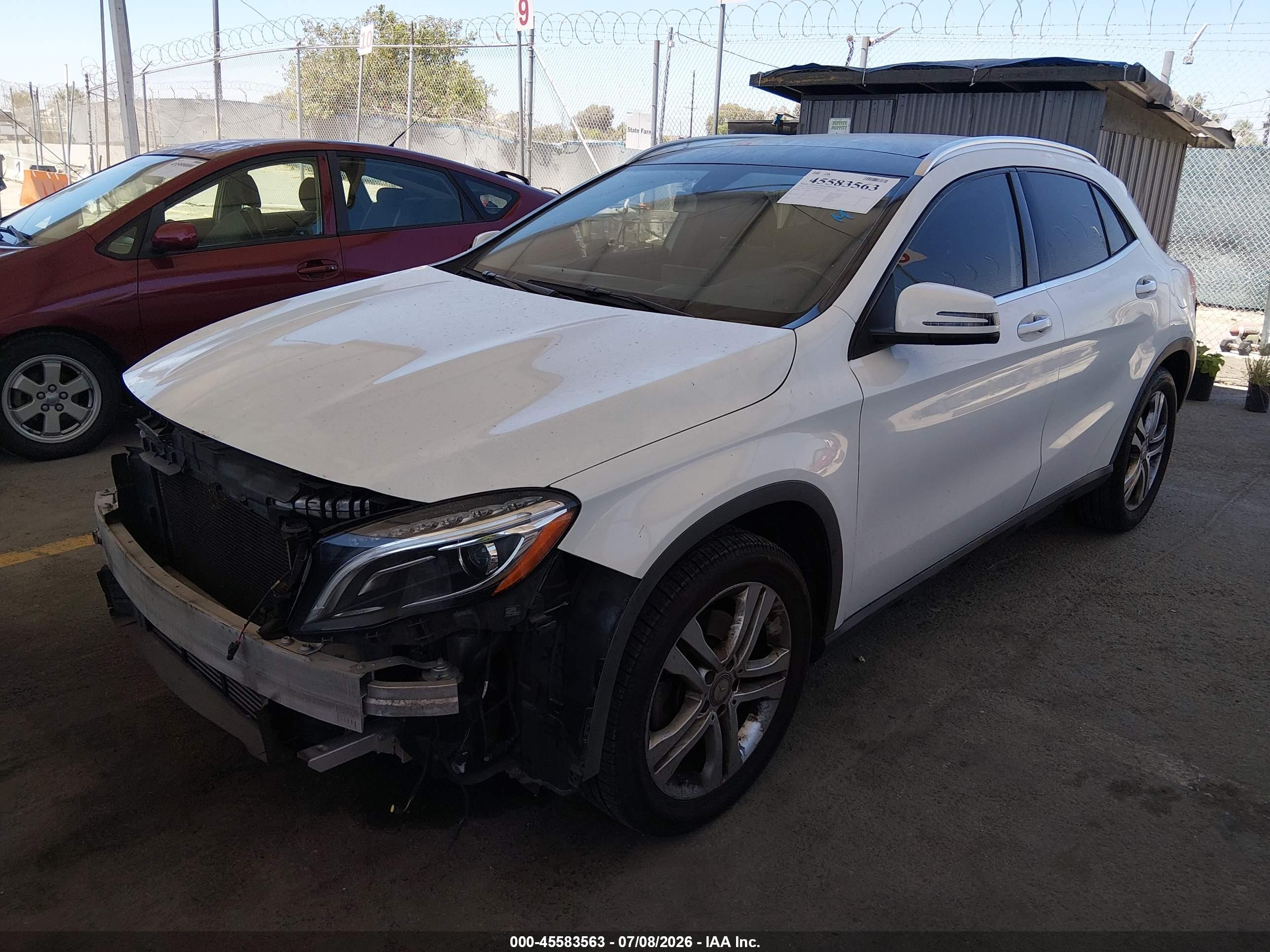2015 MERCEDES-BENZ GLA 250 GLA250