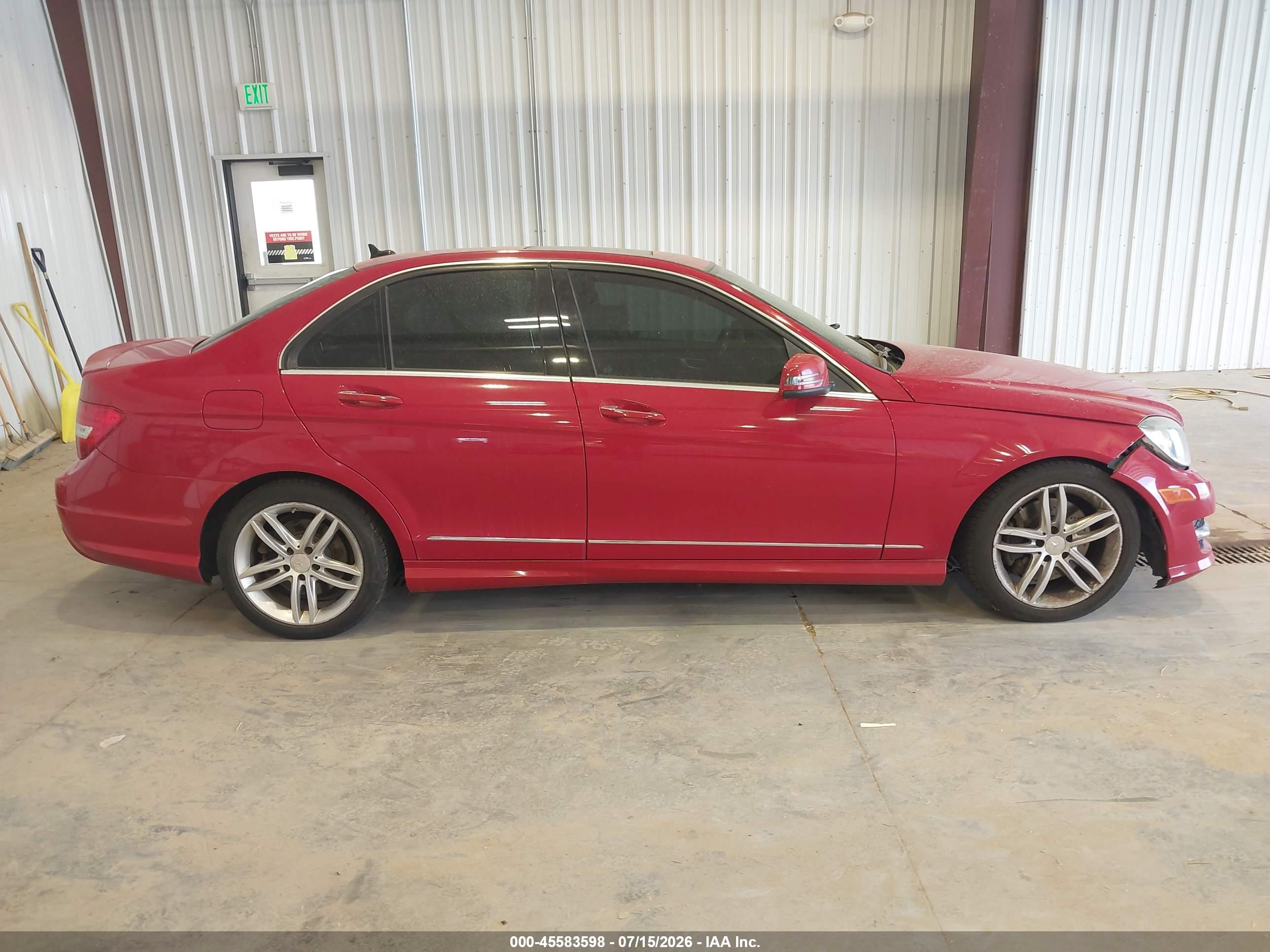 2013 MERCEDES-BENZ C 300 SPORT 4MATIC