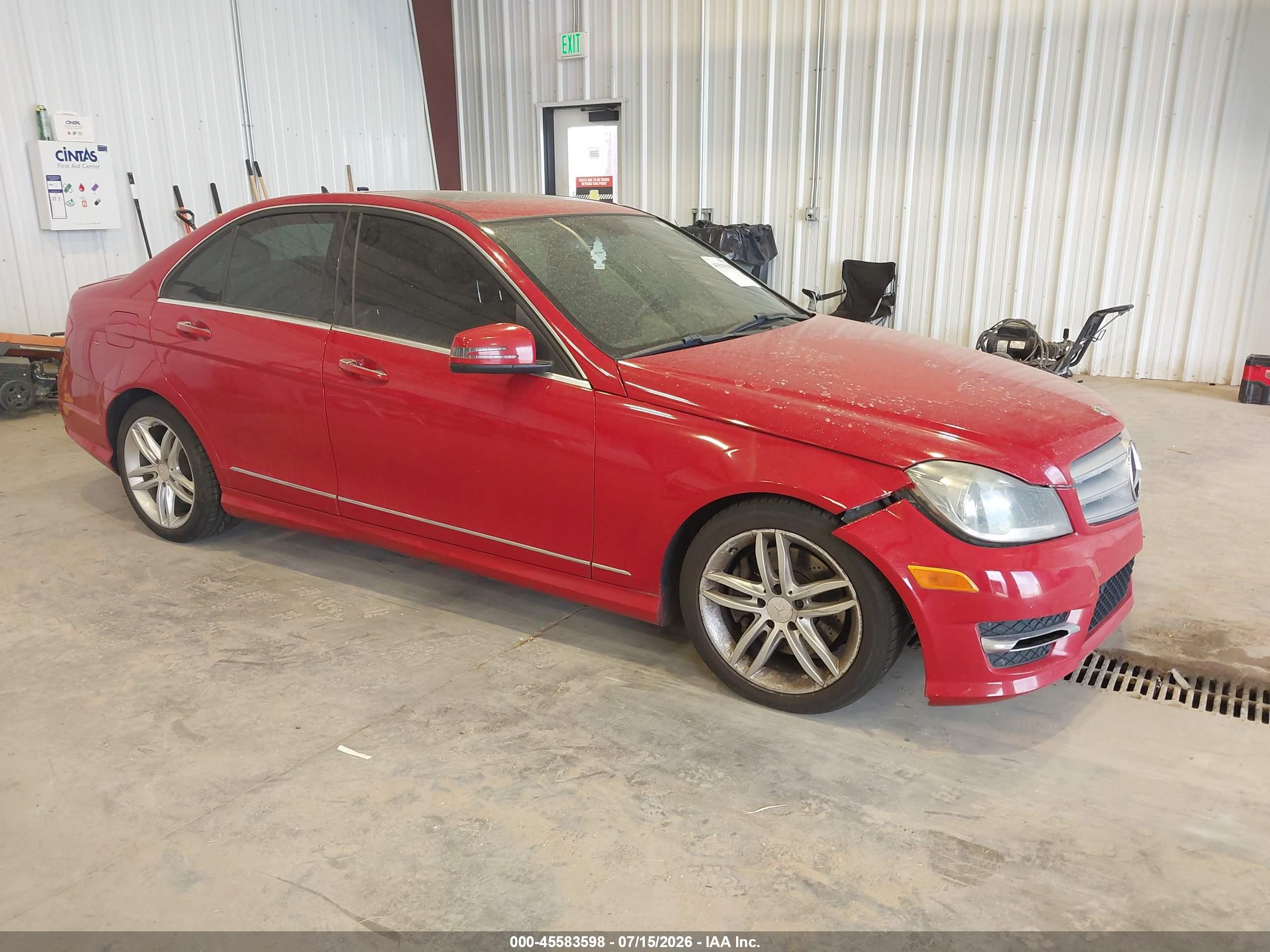 2013 MERCEDES-BENZ C 300 SPORT 4MATIC