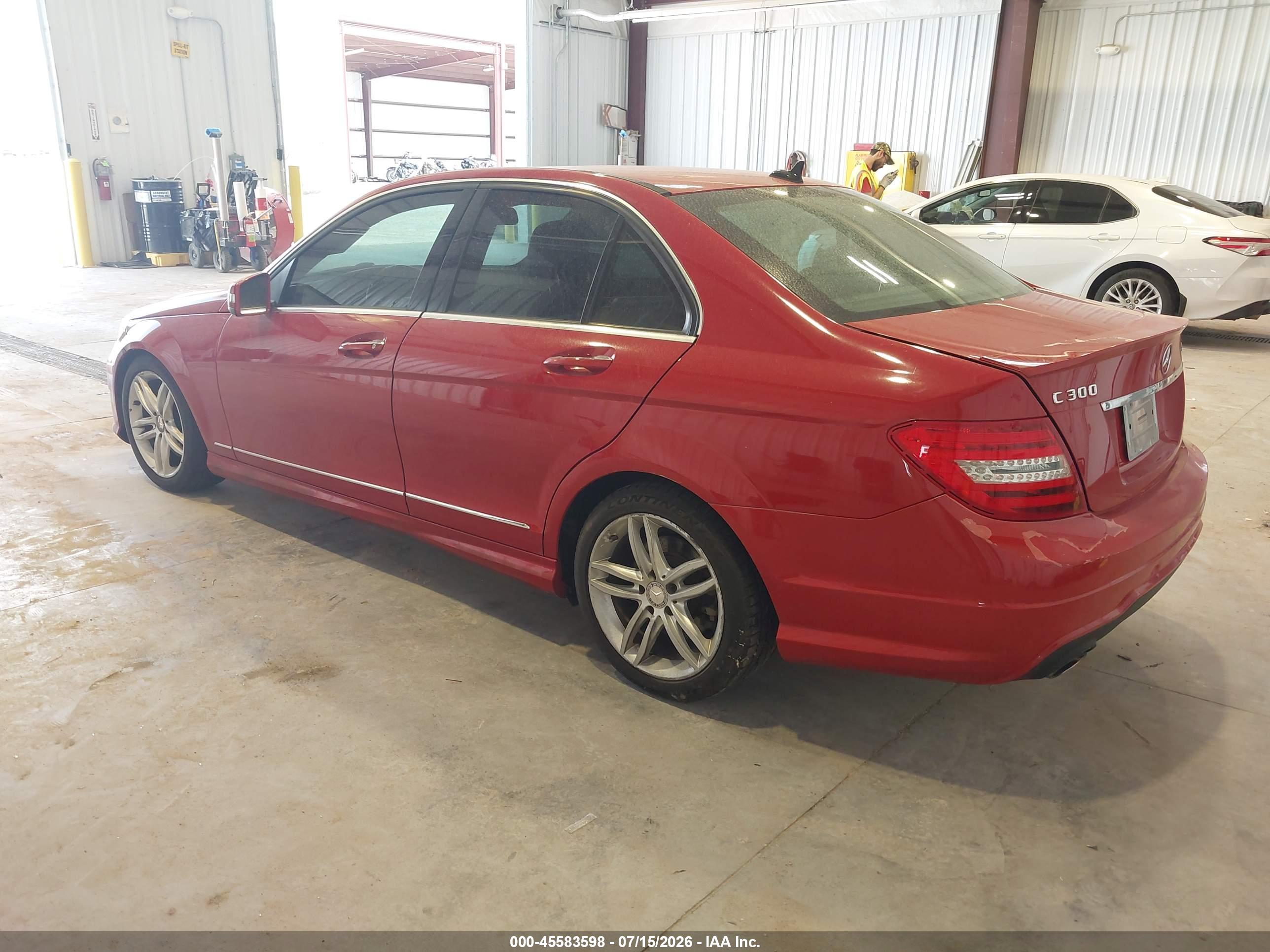 2013 MERCEDES-BENZ C 300 SPORT 4MATIC