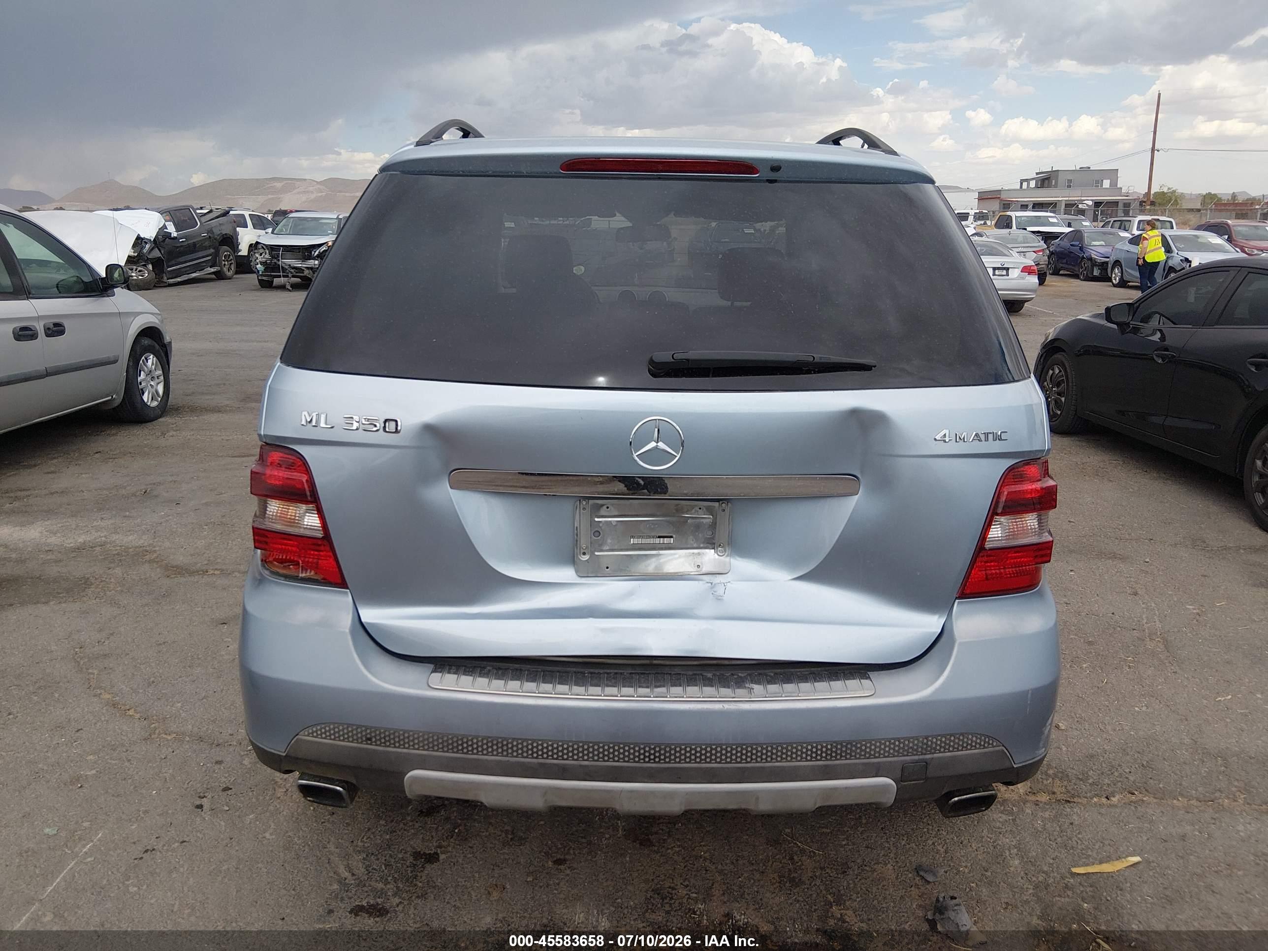 2008 MERCEDES-BENZ M-CLASS ML550 4 MATIC