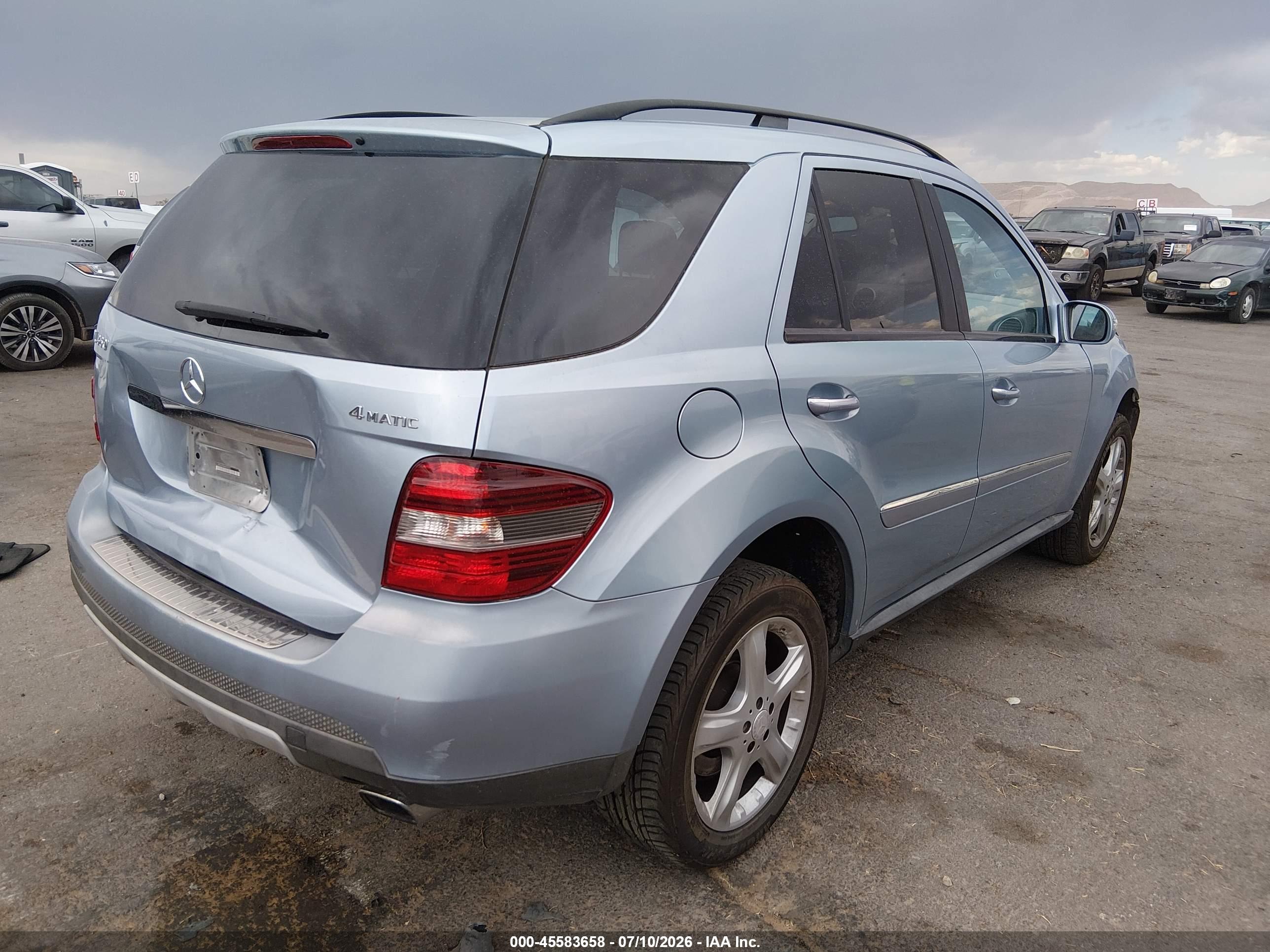 2008 MERCEDES-BENZ M-CLASS ML550 4 MATIC