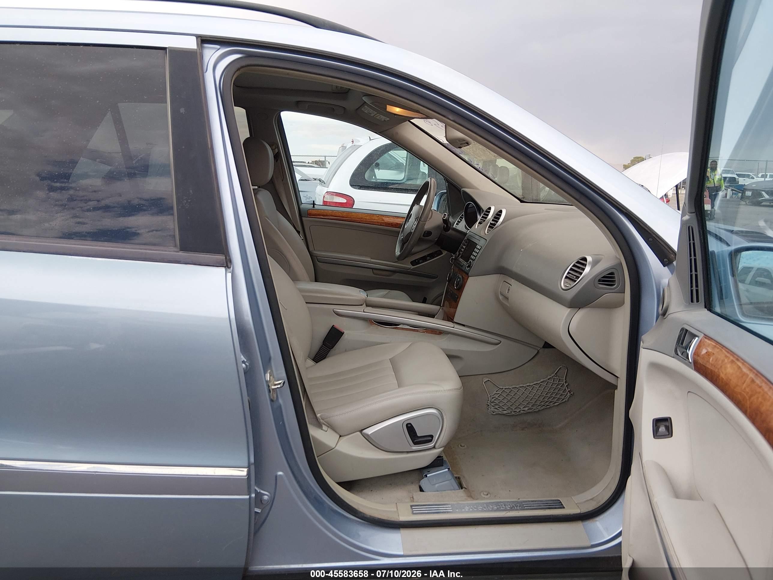 2008 MERCEDES-BENZ M-CLASS ML550 4 MATIC