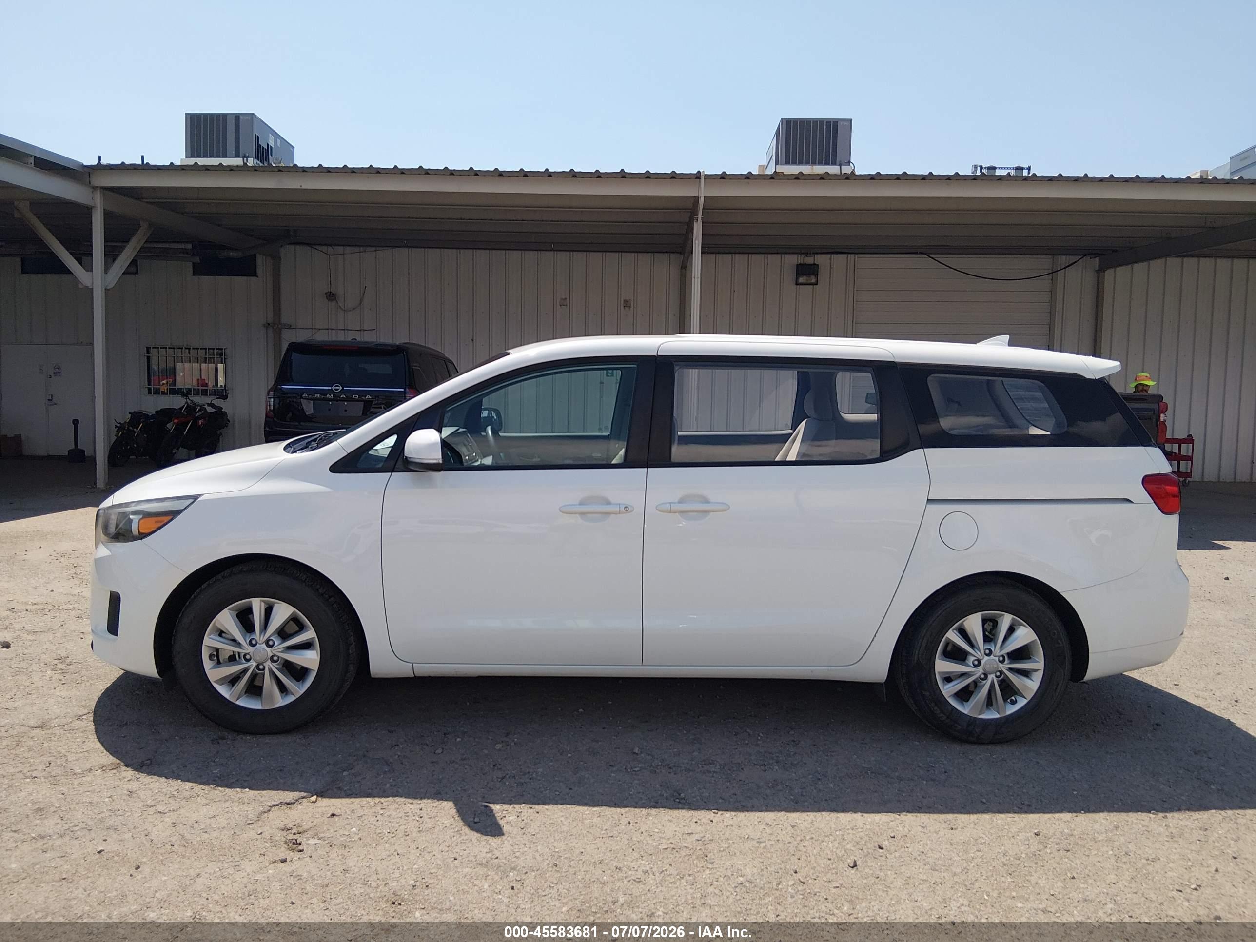 2018 KIA SEDONA L