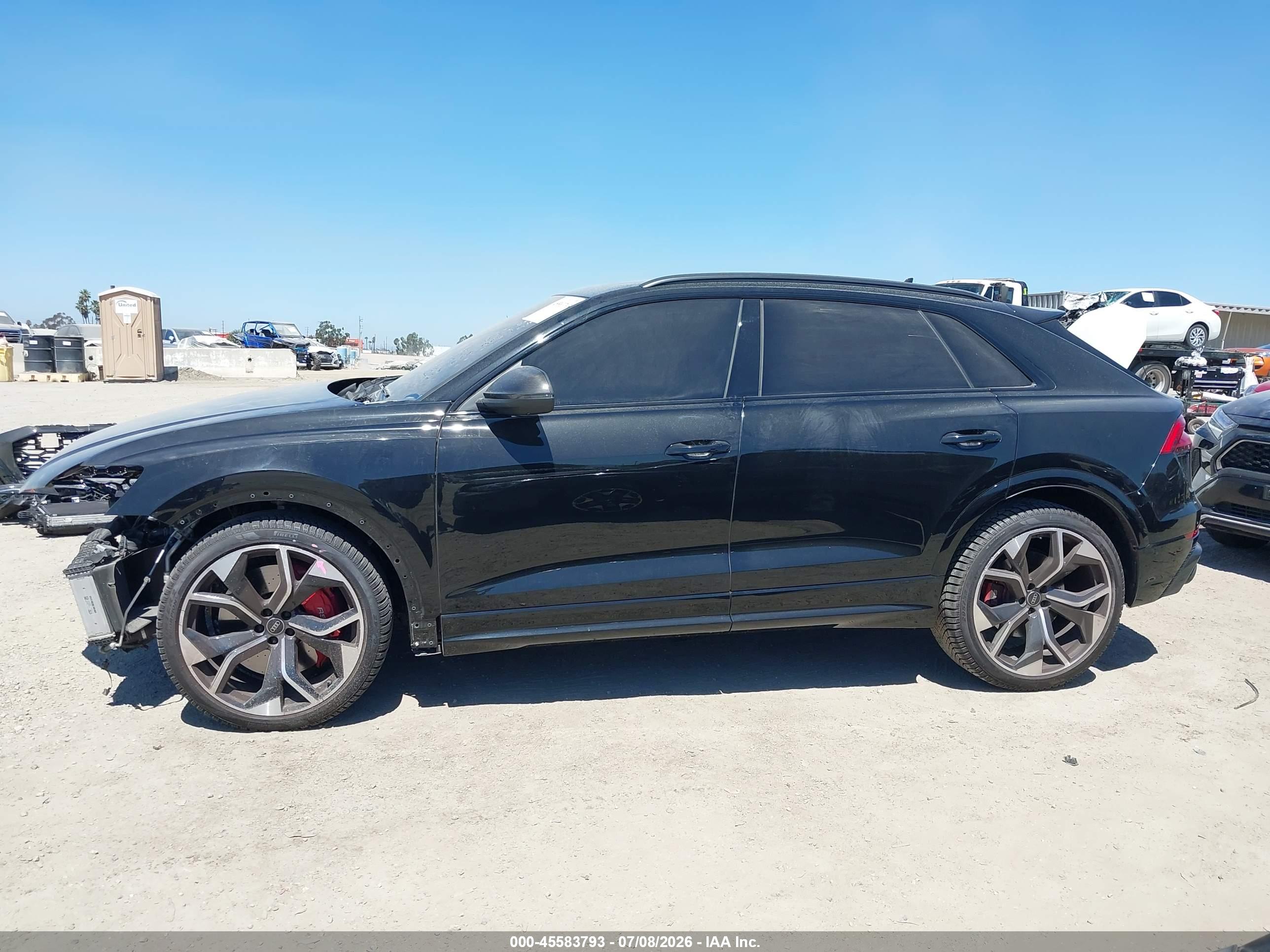 2023 AUDI RS Q8