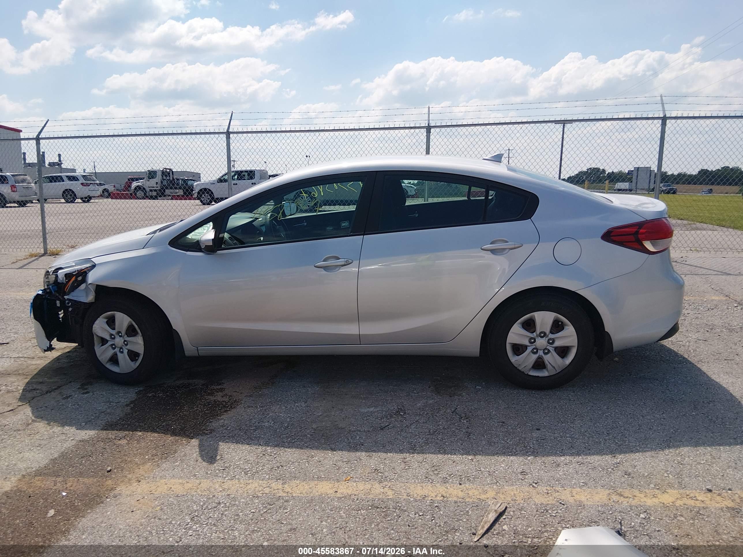 2017 KIA FORTE LX