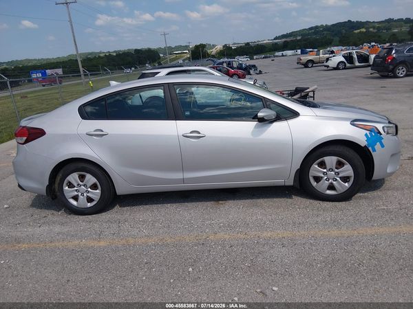 2017 KIA FORTE LX