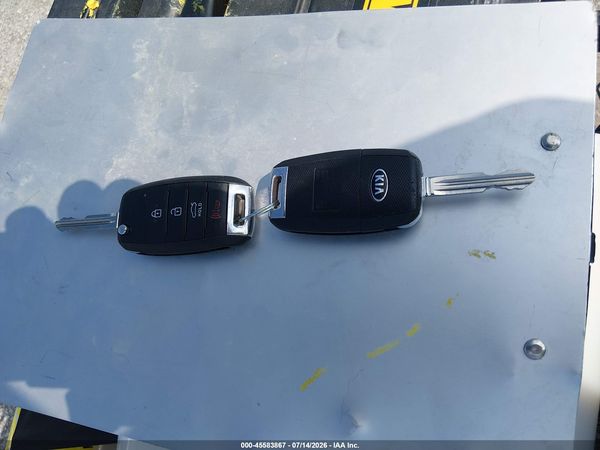 2017 KIA FORTE LX