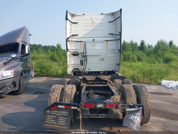 2019 VOLVO VNL
