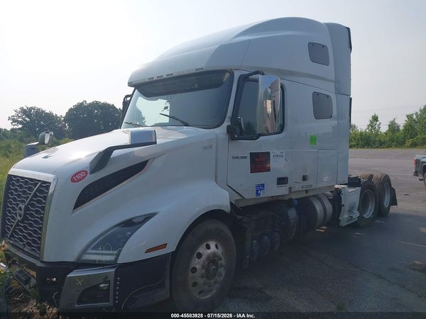 2019 VOLVO VNL