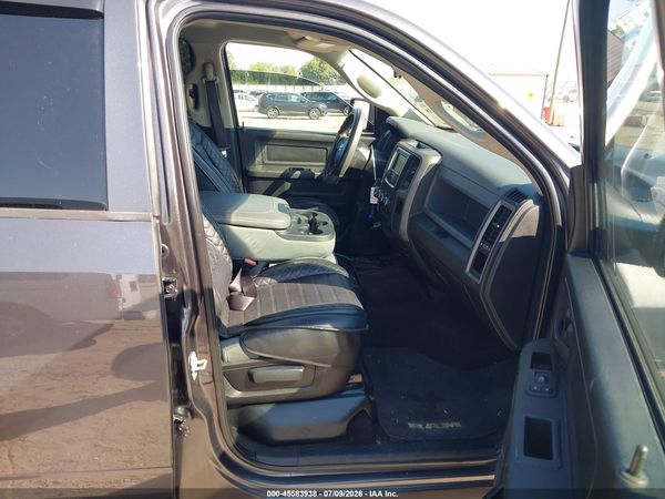 2017 RAM 1500 EXPRESS  4X2 5'7 BOX
