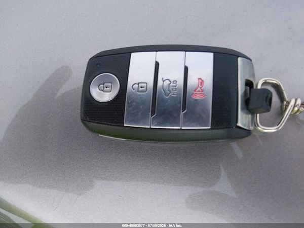 2017 KIA SORENTO 2.4L LX