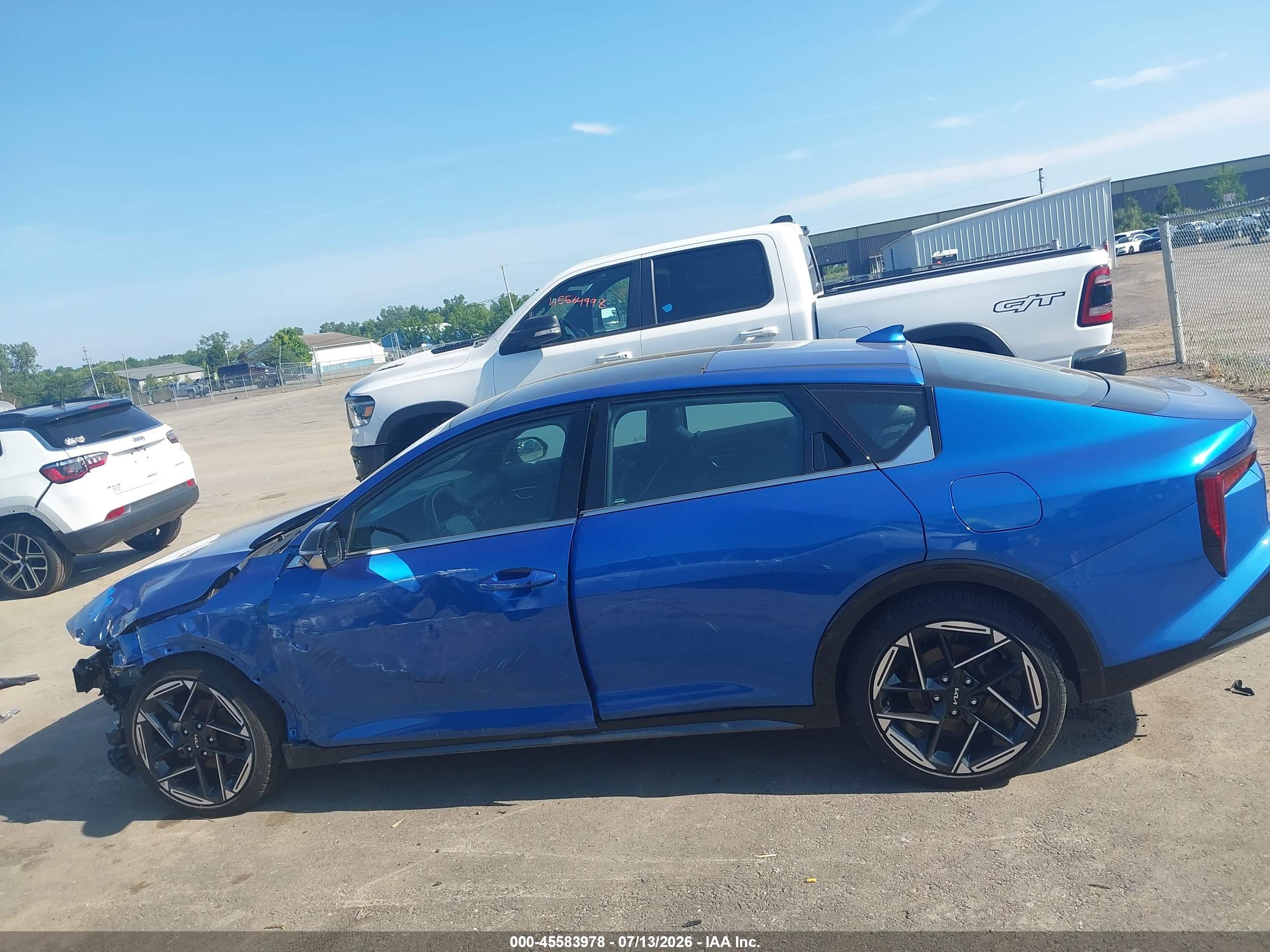 2025 KIA K4 GT-LINE