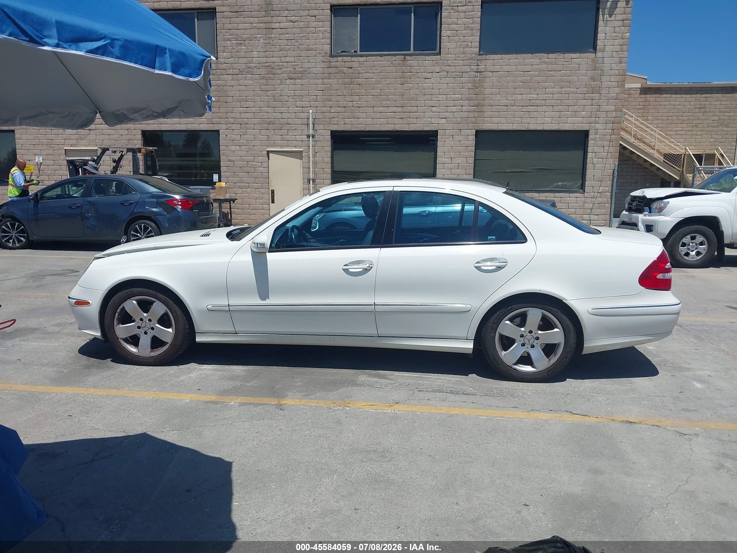 2005 MERCEDES-BENZ E 320 E320
