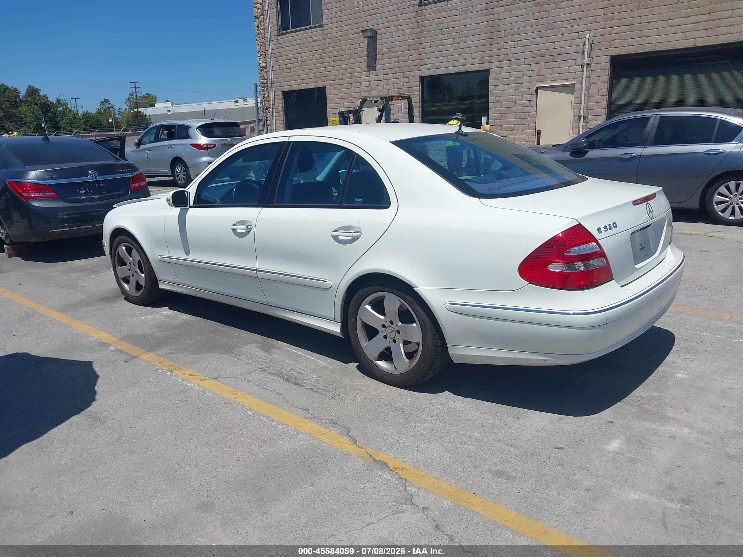 2005 MERCEDES-BENZ E 320 E320