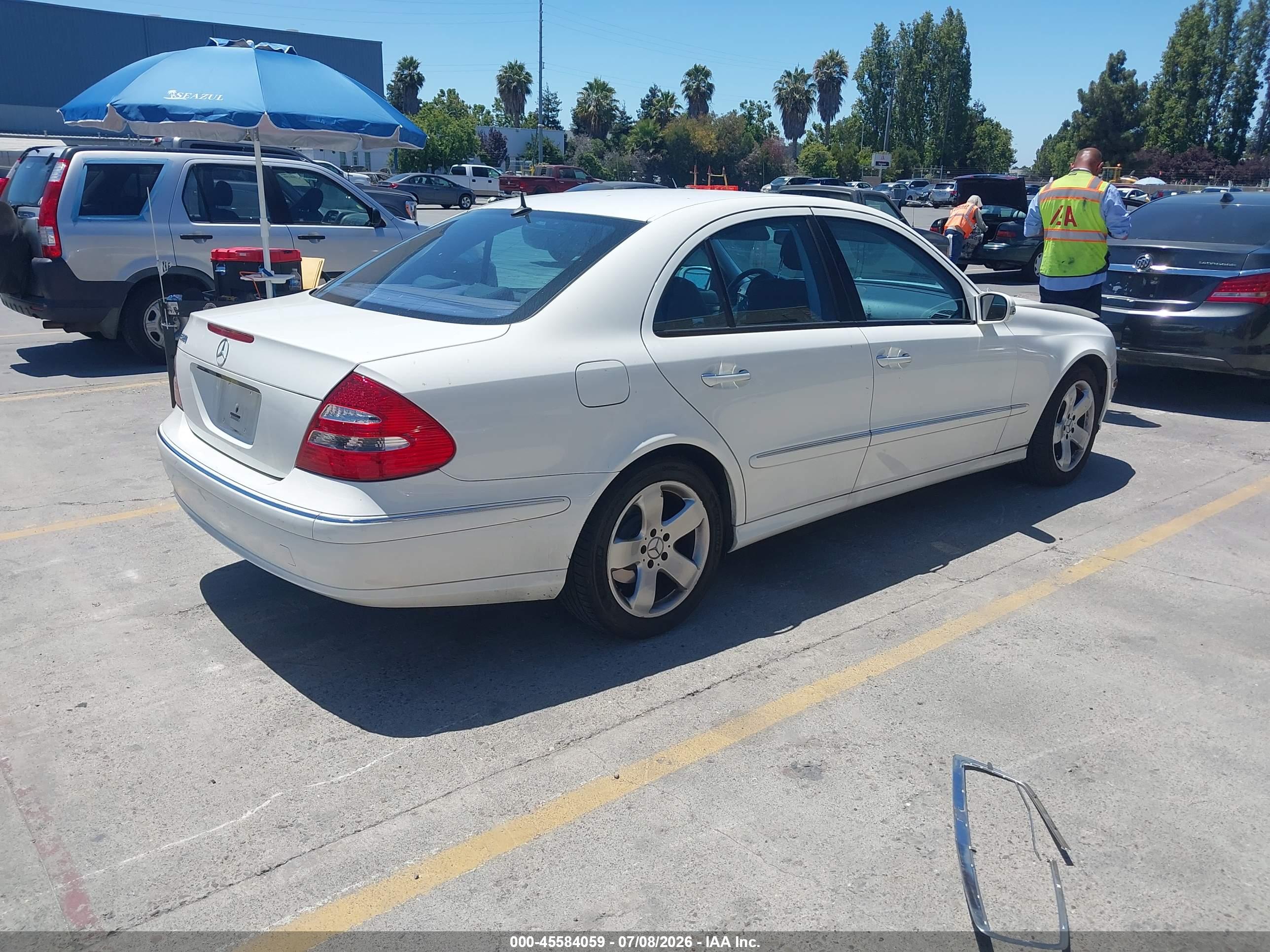 2005 MERCEDES-BENZ E 320 E320
