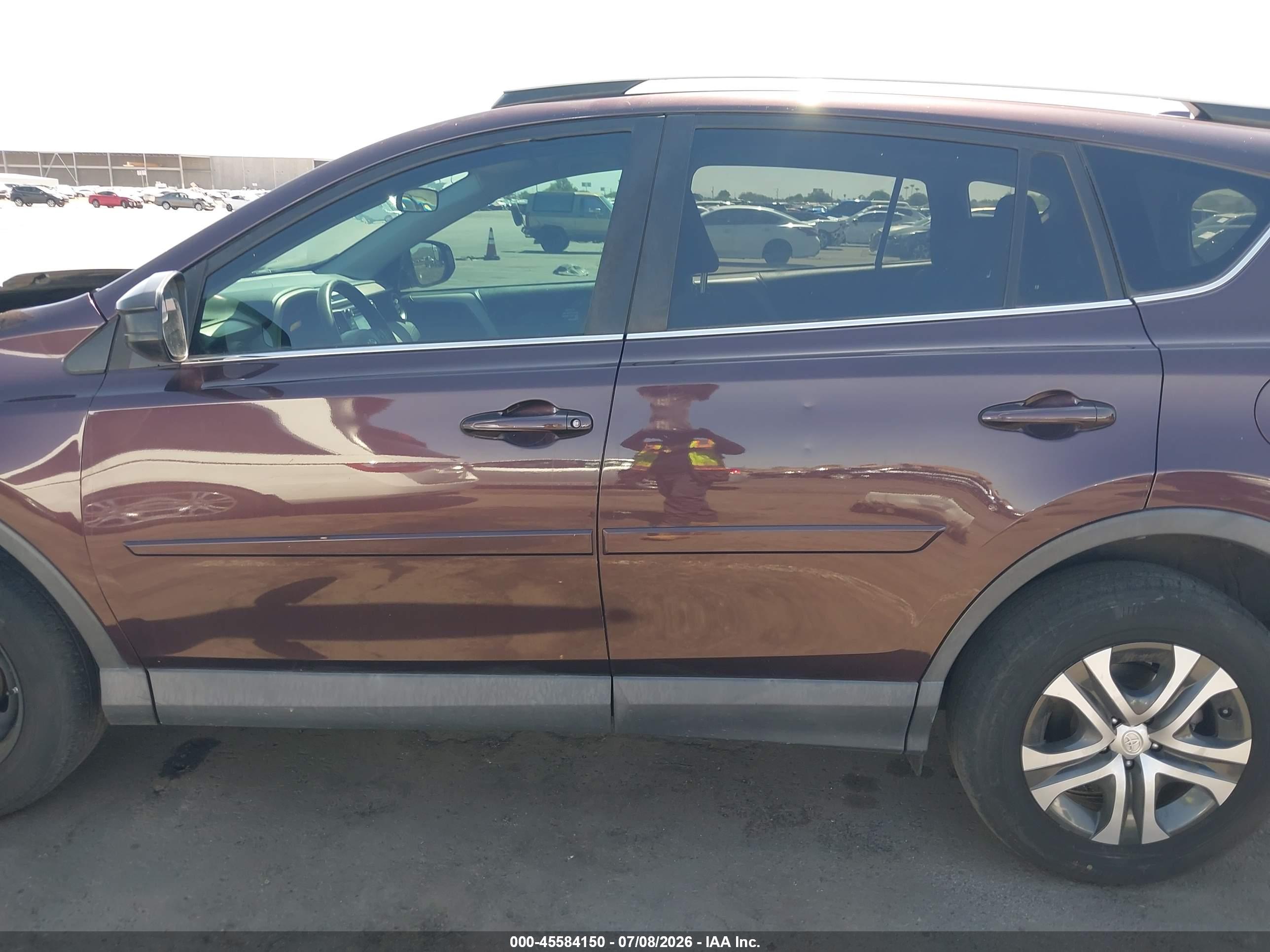 2018 TOYOTA RAV4 LE