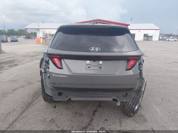 2026 HYUNDAI TUCSON SE