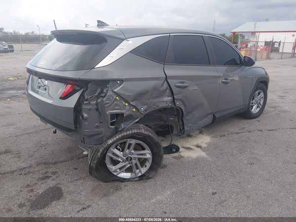 2026 HYUNDAI TUCSON SE