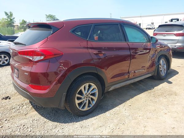 2017 HYUNDAI TUCSON SE