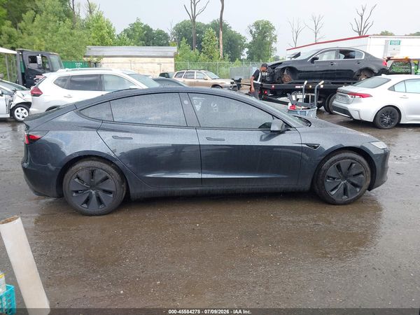 2026 TESLA MODEL 3