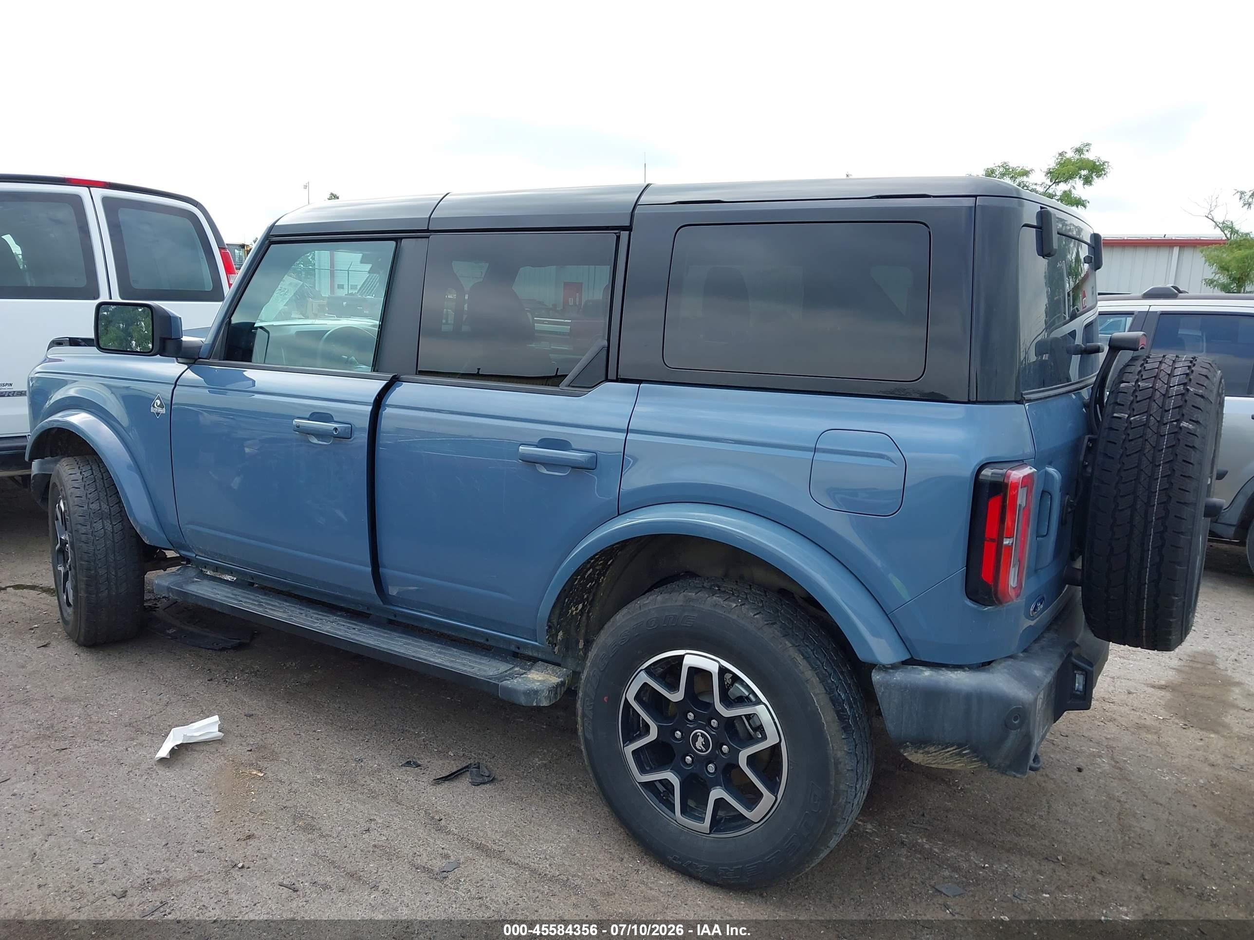 2024 FORD BRONCO OUTER BANKS