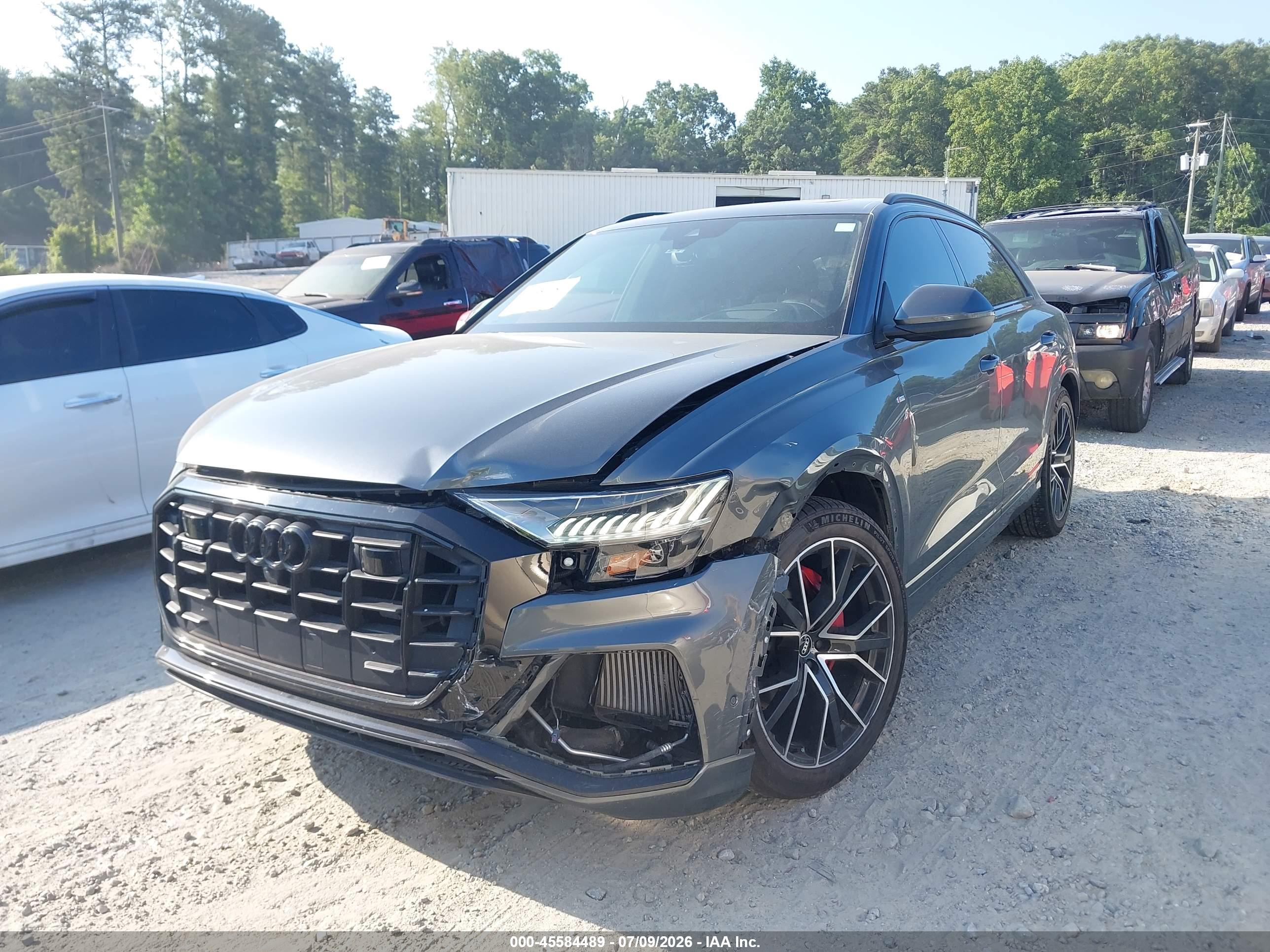 2021 AUDI Q8