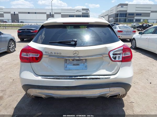 2016 MERCEDES-BENZ GLA 250 GLA250