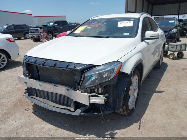 2016 MERCEDES-BENZ GLA 250 GLA250