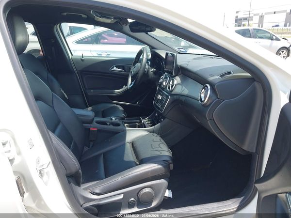 2016 MERCEDES-BENZ GLA 250 GLA250