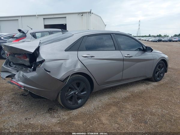 2022 HYUNDAI ELANTRA SEL