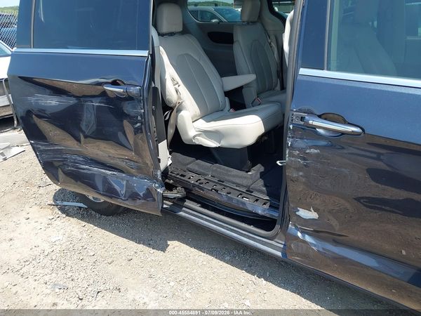 2021 CHRYSLER PACIFICA TOURING L — I6