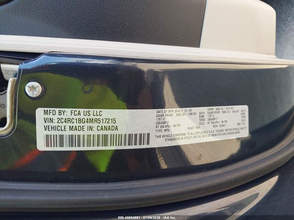 2021 CHRYSLER PACIFICA TOURING L — I9