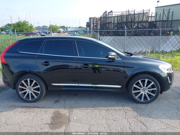 2017 VOLVO XC60 T6 INSCRIPTION