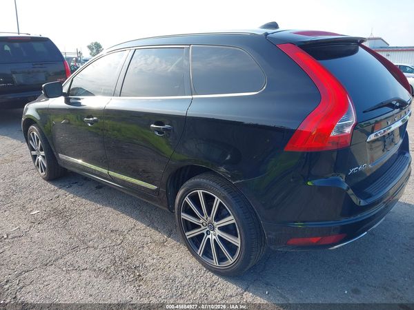 2017 VOLVO XC60 T6 INSCRIPTION