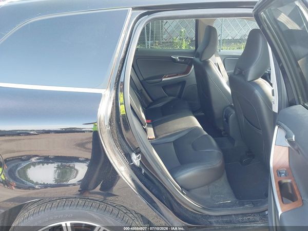 2017 VOLVO XC60 T6 INSCRIPTION