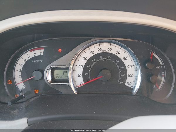 2013 TOYOTA SIENNA SE 8 PASSENGER