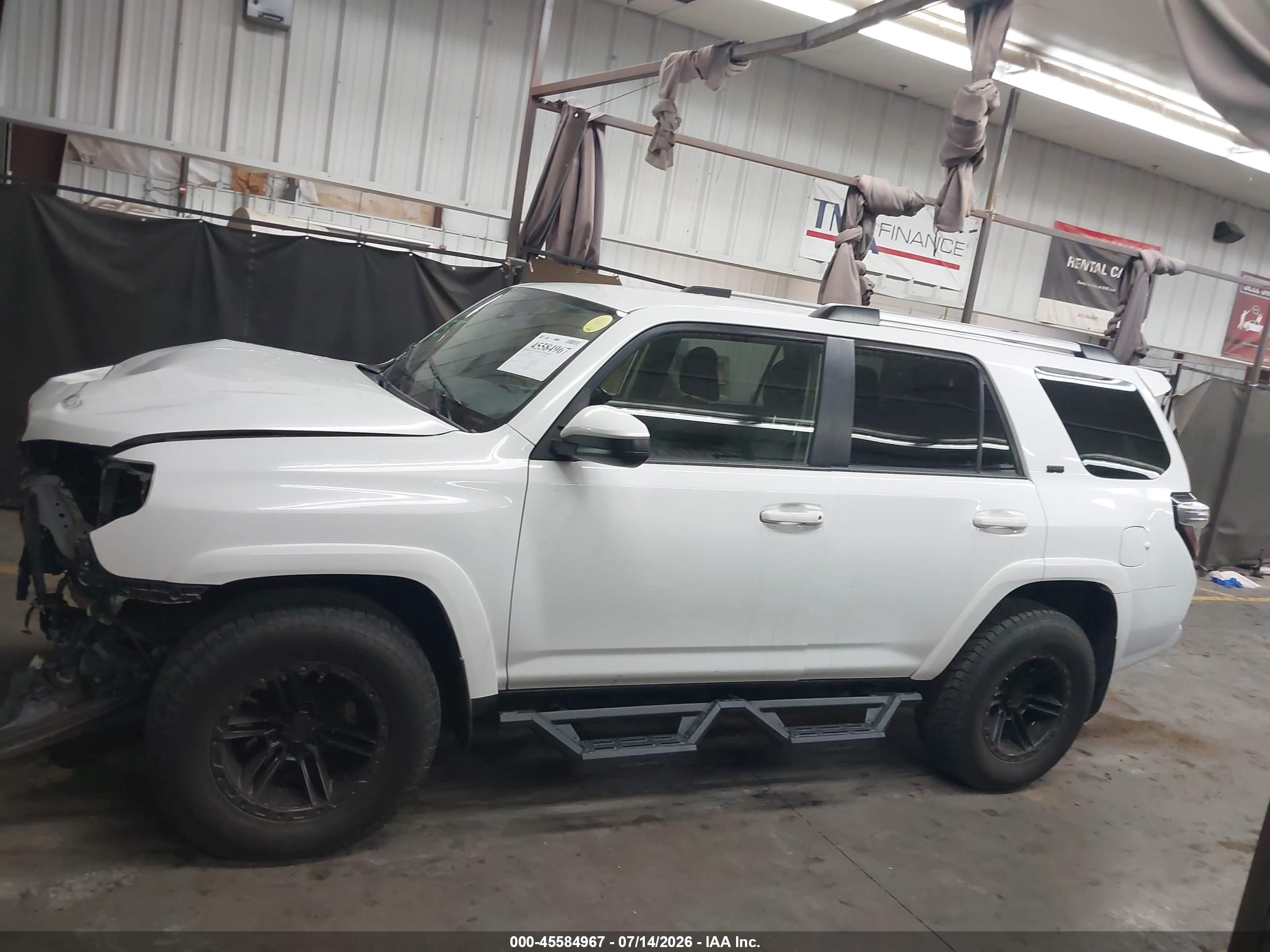 2021 TOYOTA 4RUNNER SR5