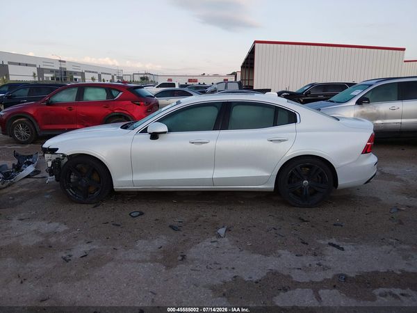 2020 VOLVO S60