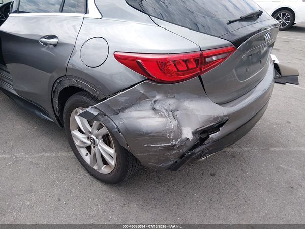 2018 INFINITI QX30 LUXURY