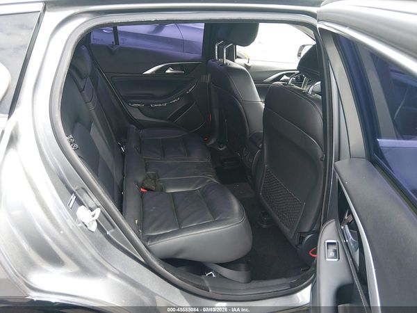 2018 INFINITI QX30 LUXURY
