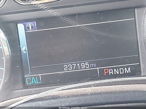 2015 CHEVROLET SILVERADO 1500 LT — I118