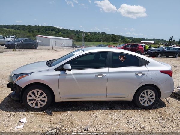 2022 HYUNDAI ACCENT SE